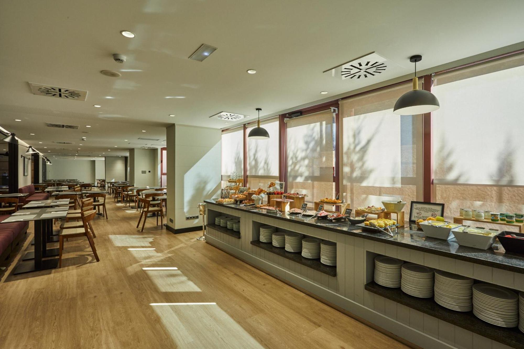 Silken Puerta Madrid Hotel Ngoại thất bức ảnh